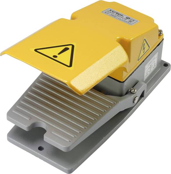 TRU COMPONENTS XF-302 Fußschalter 250 V/AC 15 A 1 Pedal mit Schutzhaube 1 Schließer 1 St.
